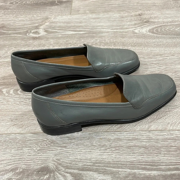 Naturalizer Dual Action Foam Gray Leather Loafers slip-on flats 8.5 - Picture 5 of 16